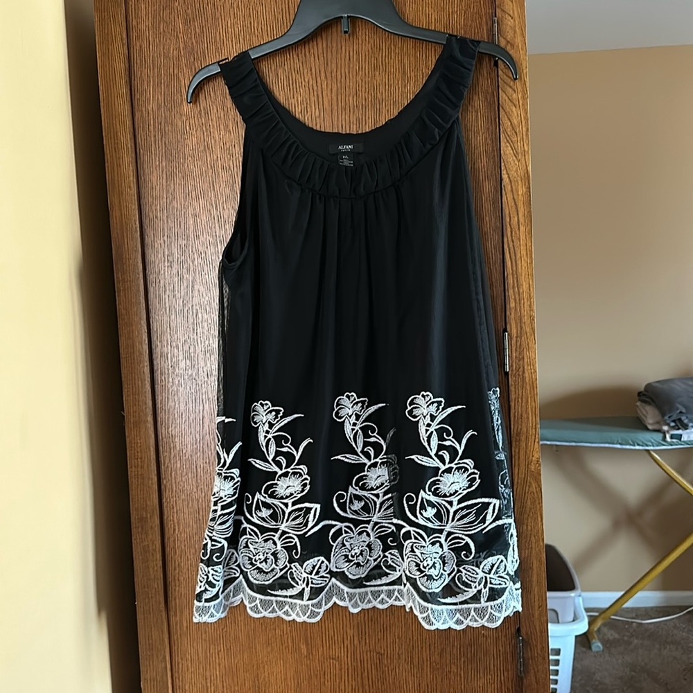 Woman’s black sleeveless Alfani blouse in PL
